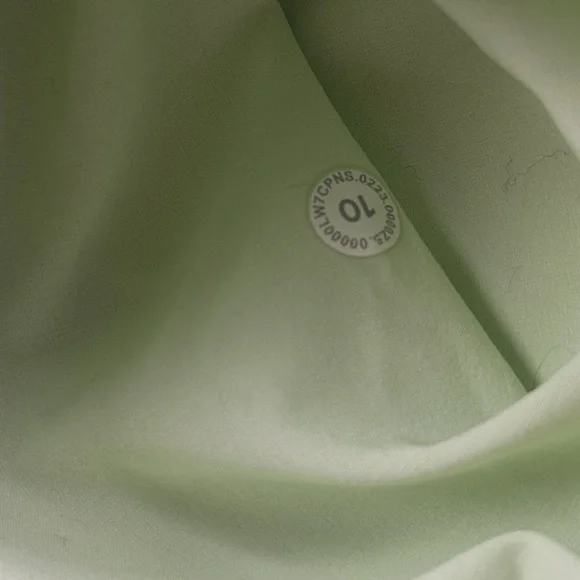 Lululemon Ribbed Softstreme High-Rise Short 2" Kohlrabi Green - Picture 5 of 6